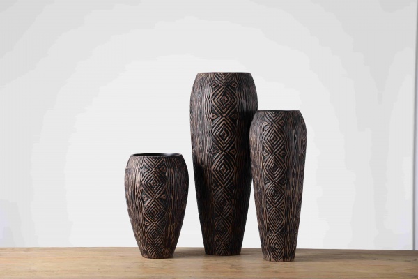 Hot Selling Nordic Home Decorations Resin Brown Embossed Art Vase Luxury Elegant Resin Vase For Home Decor