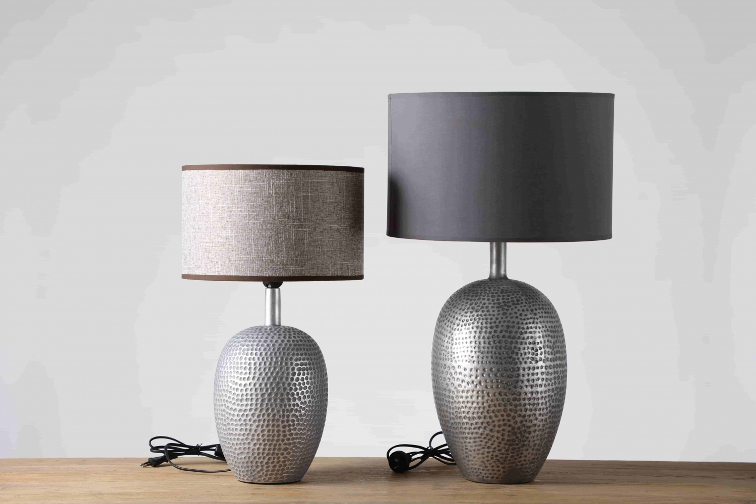Wholesale creative design home decorations resin desk lamp nordic warm white decorative table lamp for living room bedroom