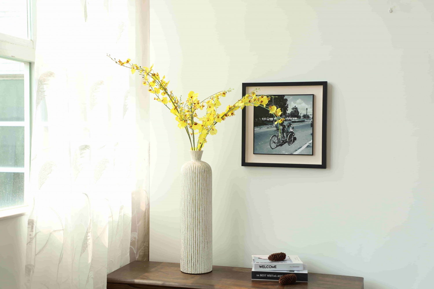 Wholesale luxury white flower vase home decoration floor vase for wedding