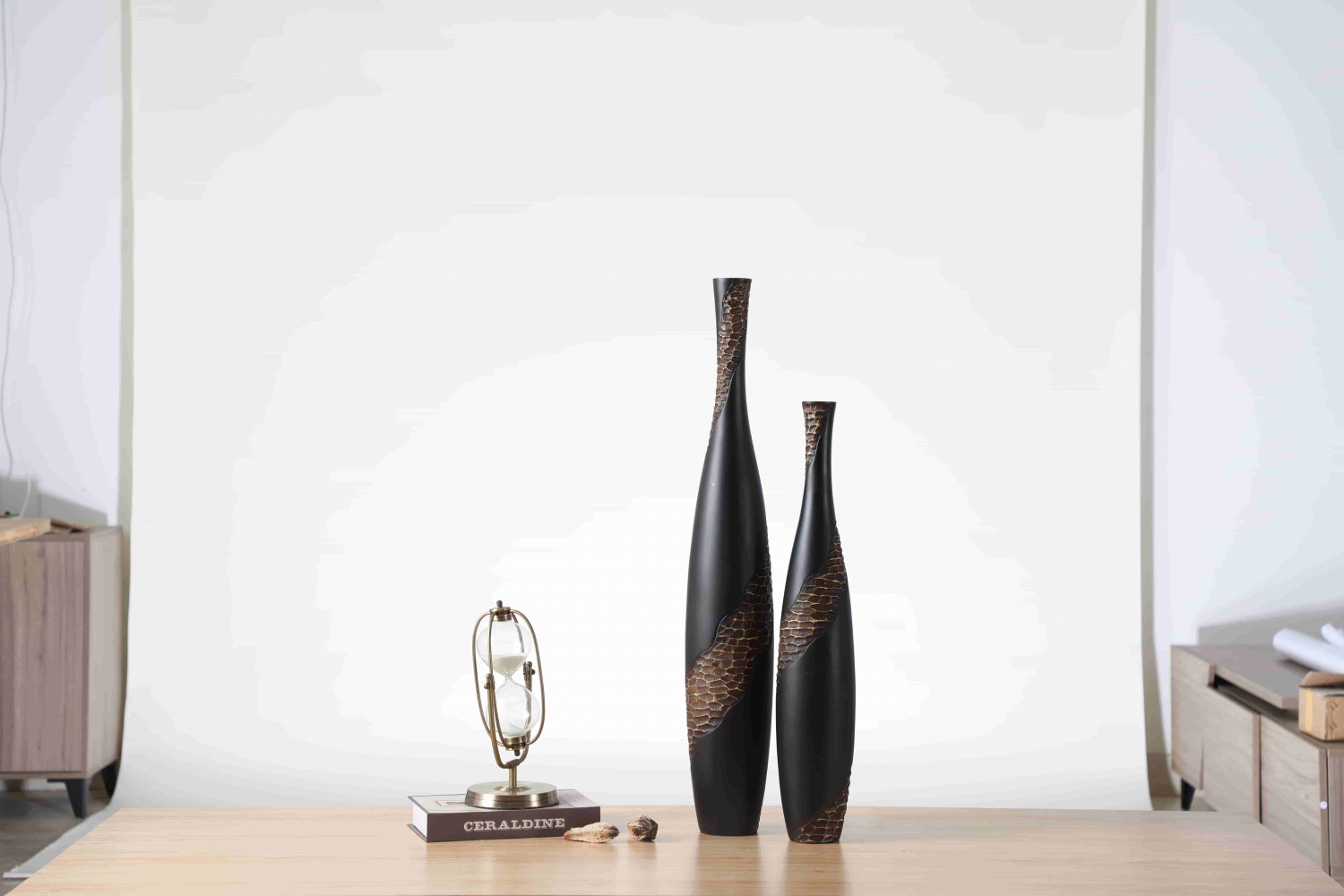 Luxury Elegant Home Decoration Floor Stand Vase Art Vase Nordic Light Luxury Resin Flower Vase For Home Decor
