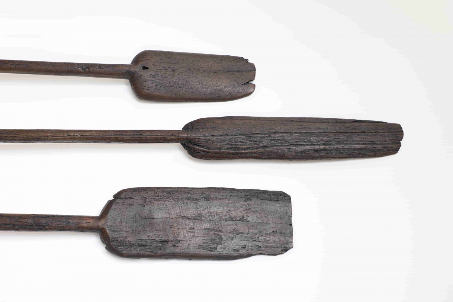 Professional Design Team Simulate Wooden Wall Hanging Antique Retro Resin Paddle Oar Shape Craft