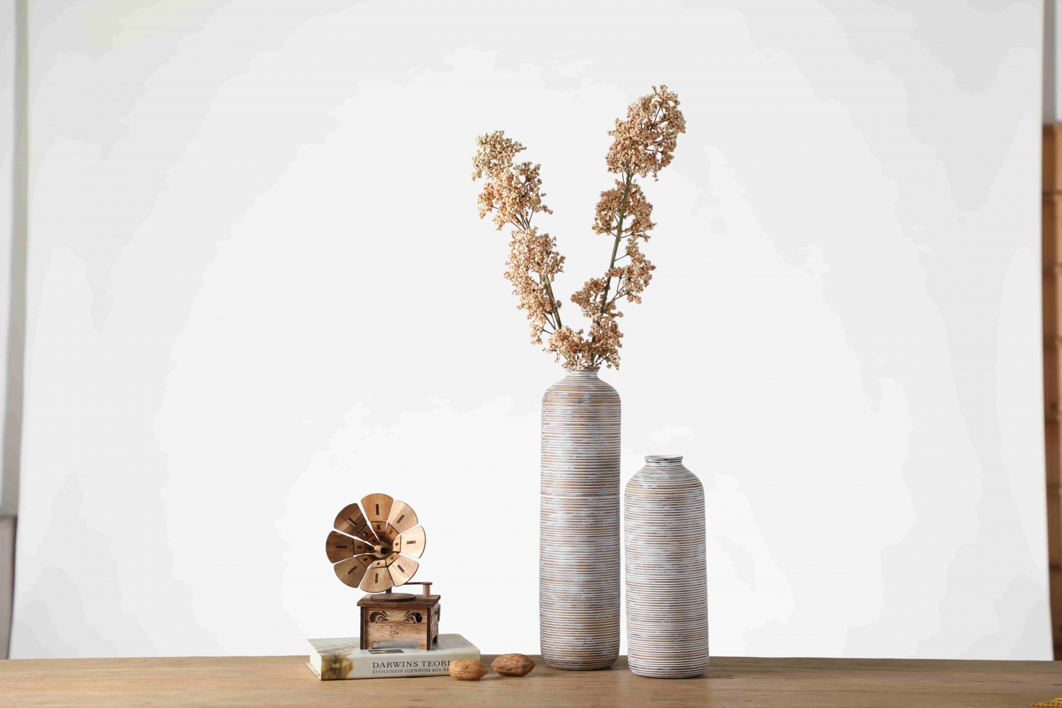 Europe style resin vase tall vase decor handmade white flower vase for home decor