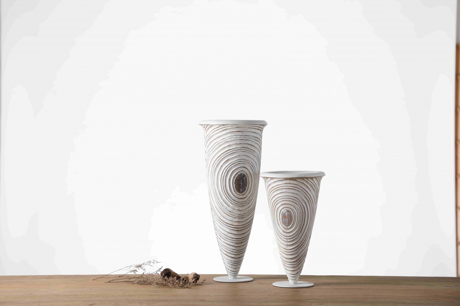 Nordic art crafts vase ornaments resin vase decor white flower vase for home decor