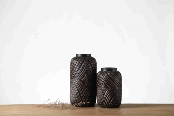 Minimalist european vases exquisite embossed resin antique flower vase for home decor