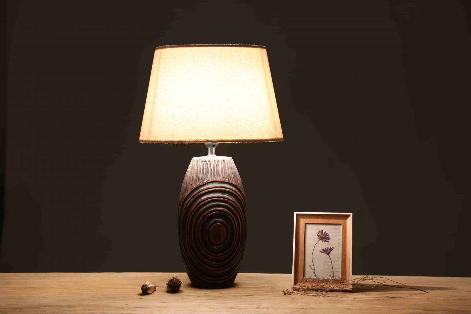 Wholesale elegant read night geometry abstract custom bedside table lamp with vase