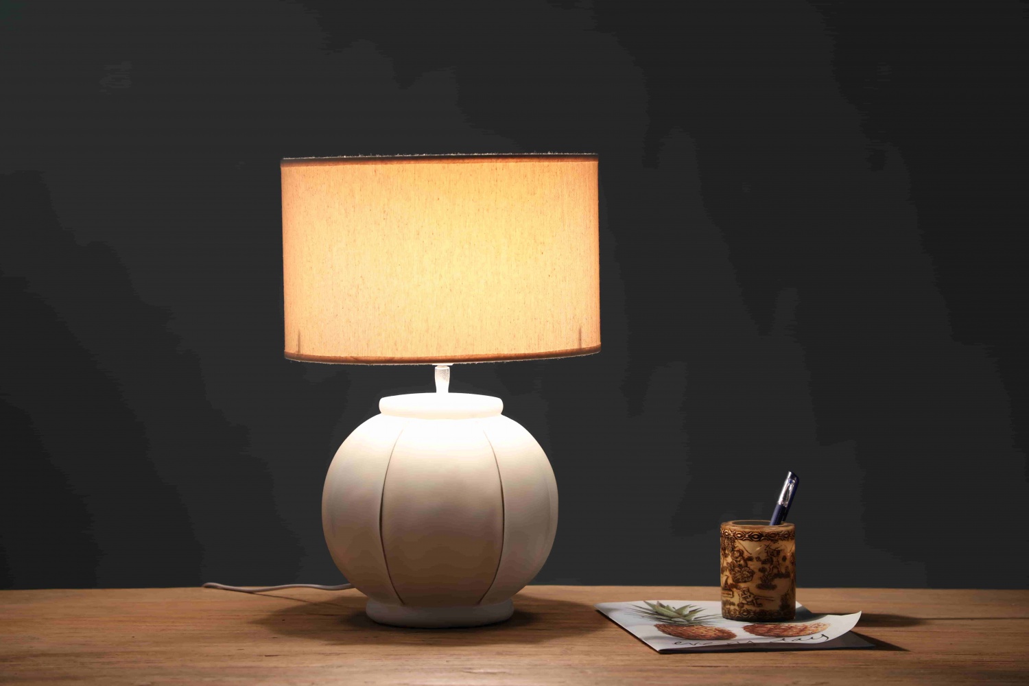 Nordic style bedroom design embellished warm light bed side table lamp with shade