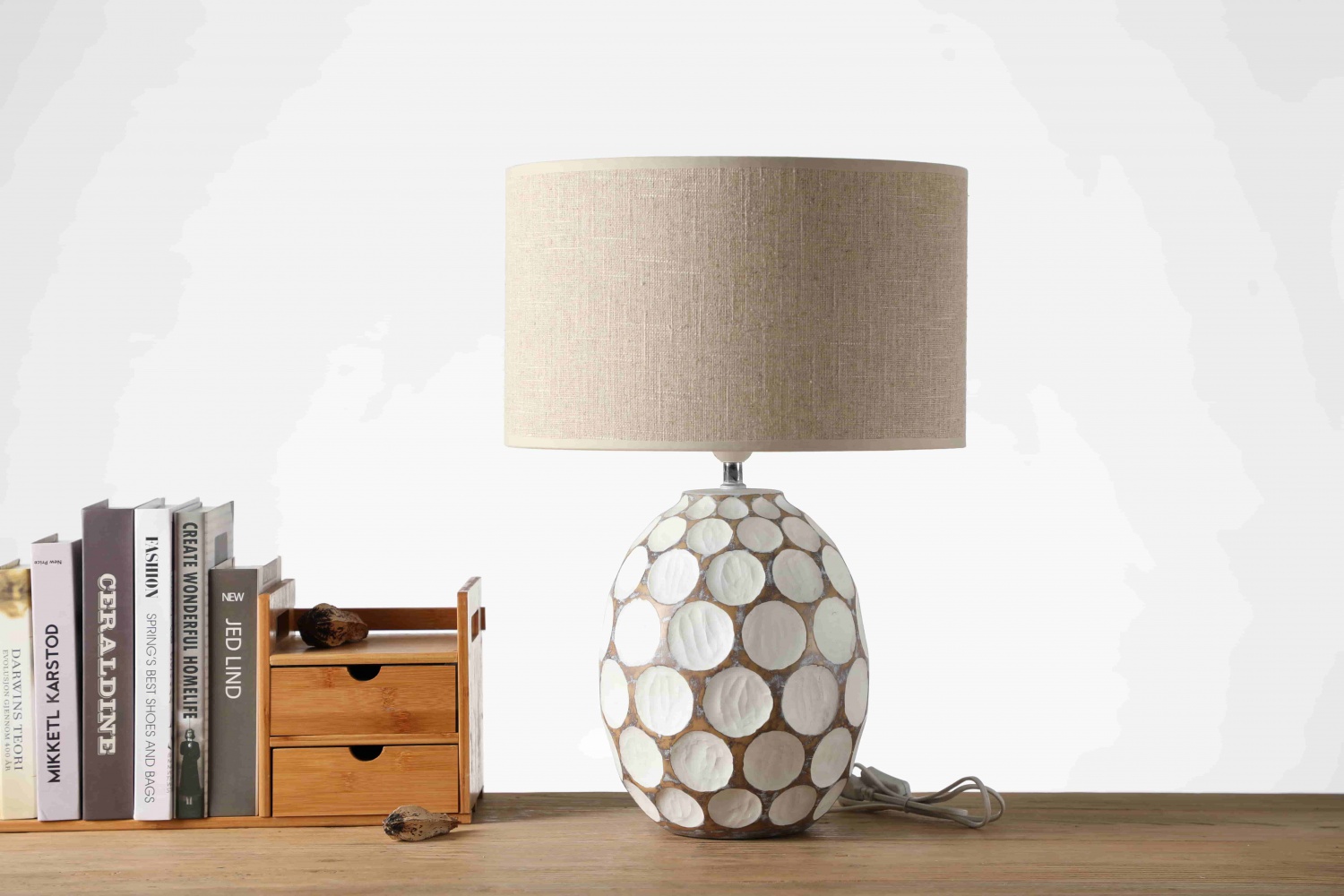 Wholesale read night nordic unique art design home decor vase base table lamp for home decor