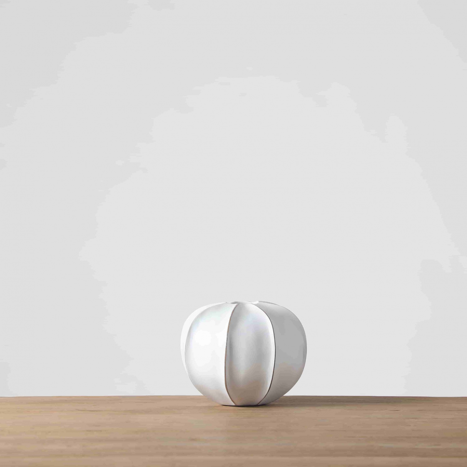 Nordic style embossed modern wedding vase unique design white flower resin art vases for home decor