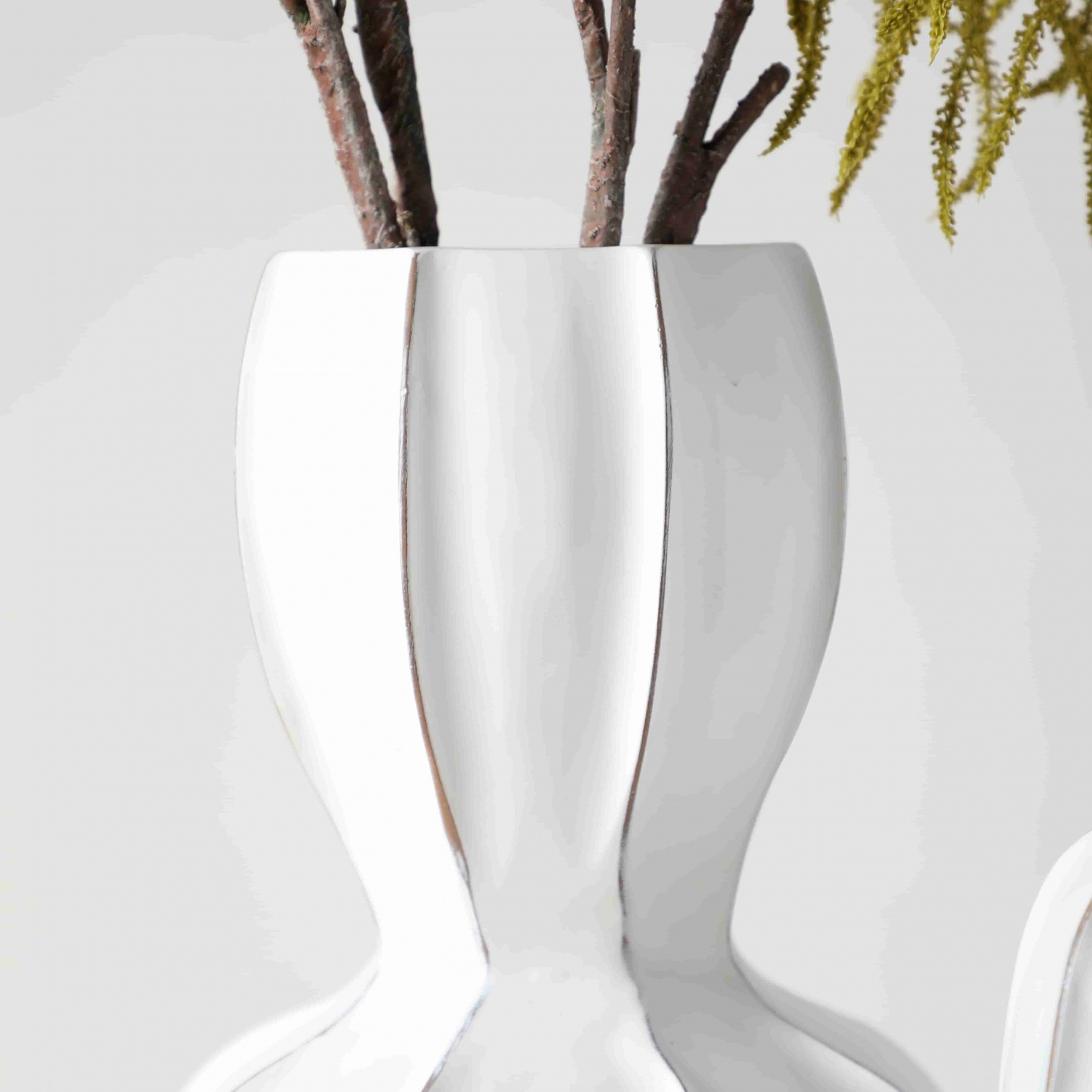 Nordic style embossed modern wedding vase unique design white flower resin art vases for home decor