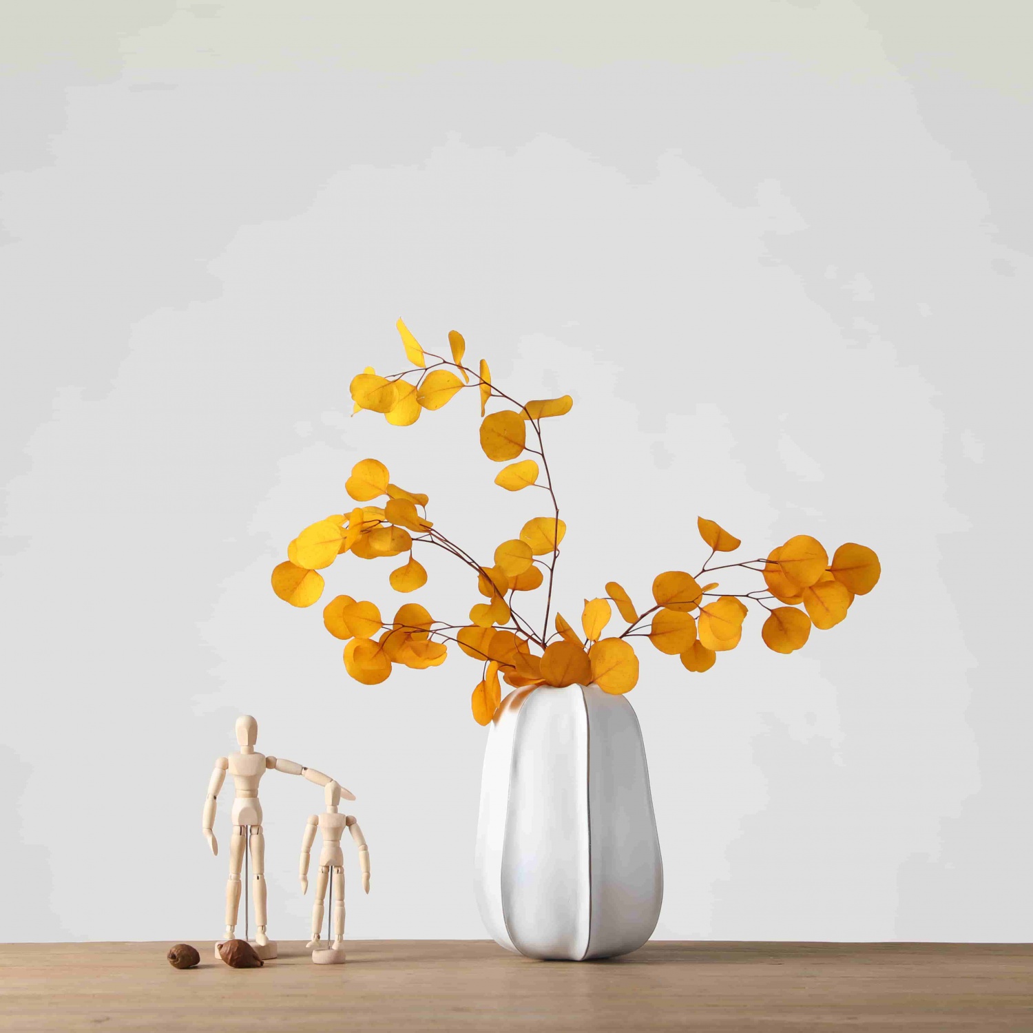 Nordic style embossed modern wedding vase unique design white flower resin art vases for home decor