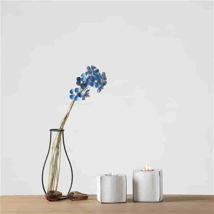 New product creativity modern antique design white resin crafts gift decorative candle holder