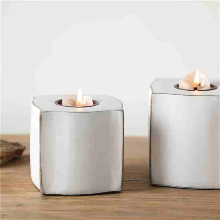 New product creativity modern antique design white resin crafts gift decorative candle holder