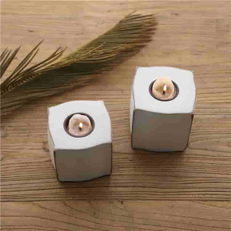 New product creativity modern antique design white resin crafts gift decorative candle holder