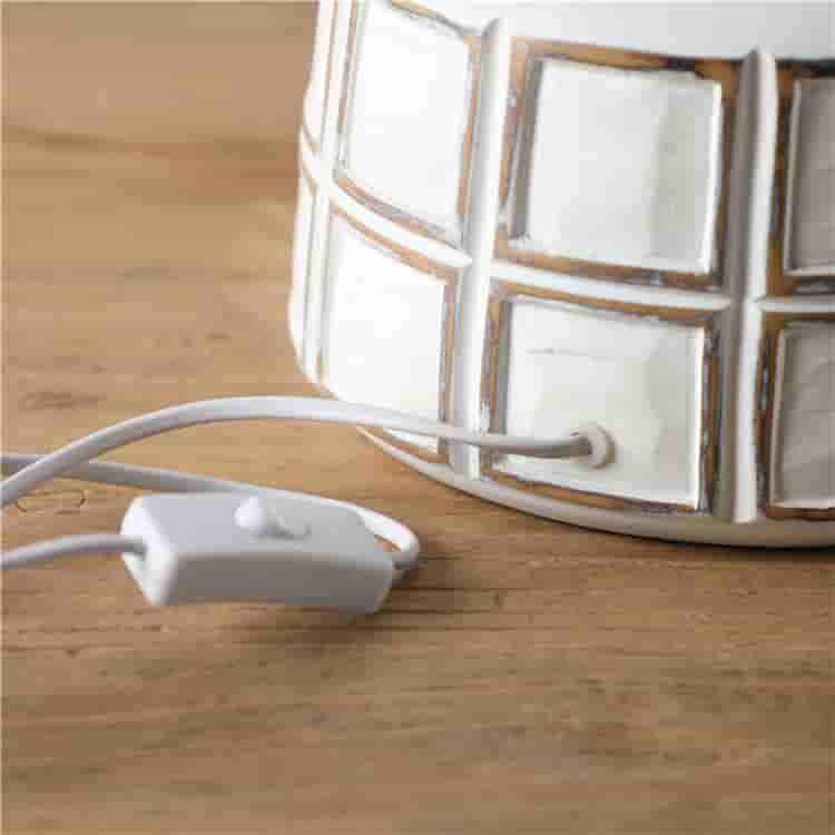 Top sale hotel living room elegant grid relief pattern resin vintage table lamps for home decor