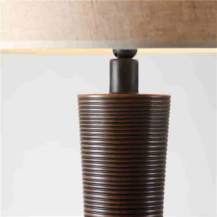 Wholesale Nordic Design Hotel Home Decorative European Style Resin Floor Lamp Decoration Standard Lamp
