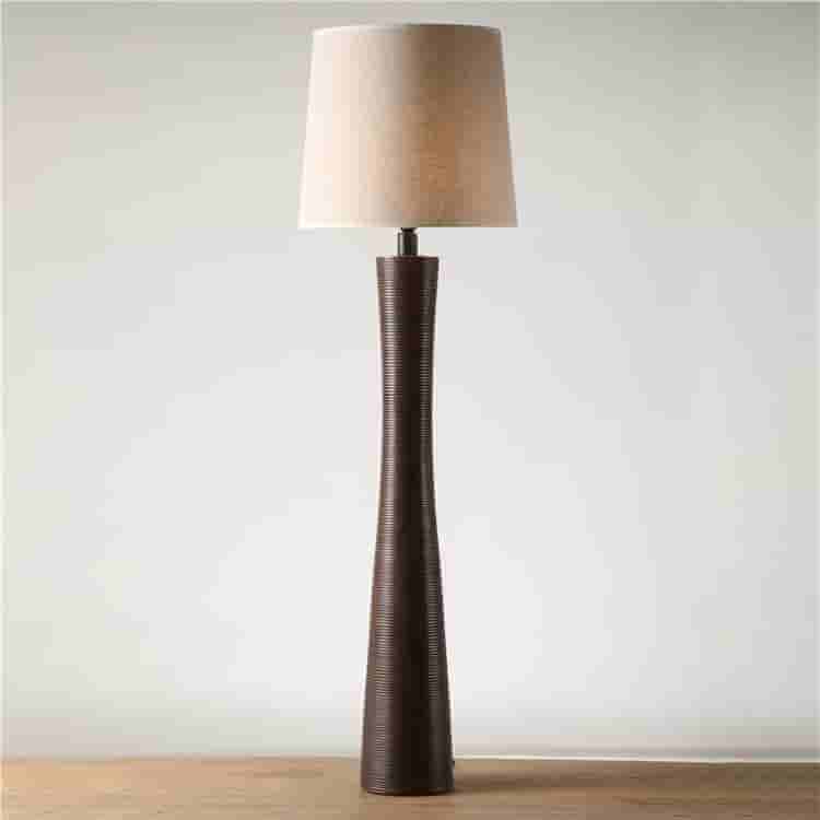 Wholesale Nordic Design Hotel Home Decorative European Style Resin Floor Lamp Decoration Standard Lamp
