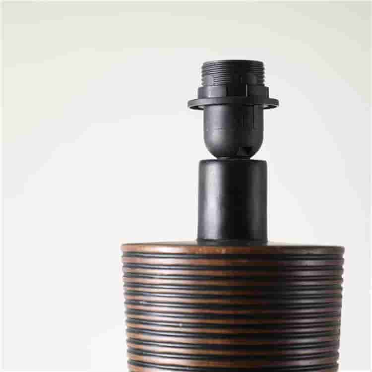 Wholesale Nordic Design Hotel Home Decorative European Style Resin Floor Lamp Decoration Standard Lamp