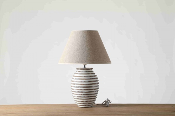 Wholesale hotel desk lamp ins style design resin home decoration table lamps