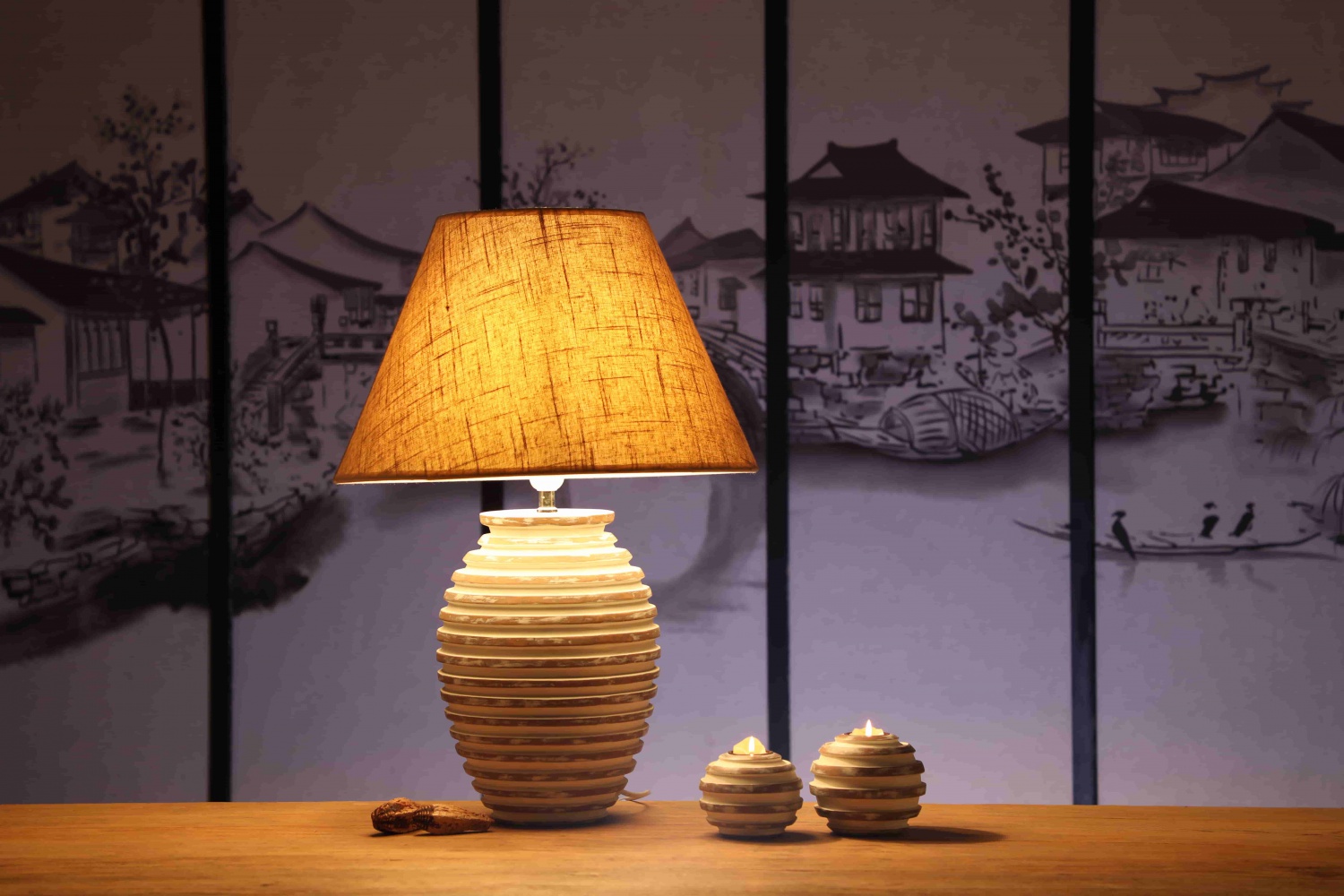 Wholesale hotel desk lamp ins style design resin home decoration table lamps