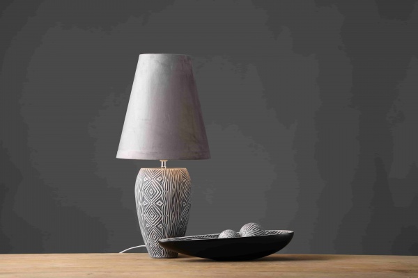 Eco-friendly material amazon hot resin crafts home decor bedside lamp home goods decorative desk lamp nordic resin table lamp