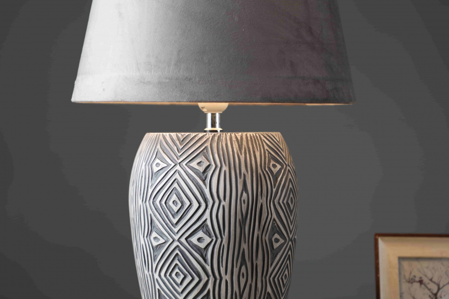 Eco-friendly material amazon hot resin crafts home decor bedside lamp home goods decorative desk lamp nordic resin table lamp