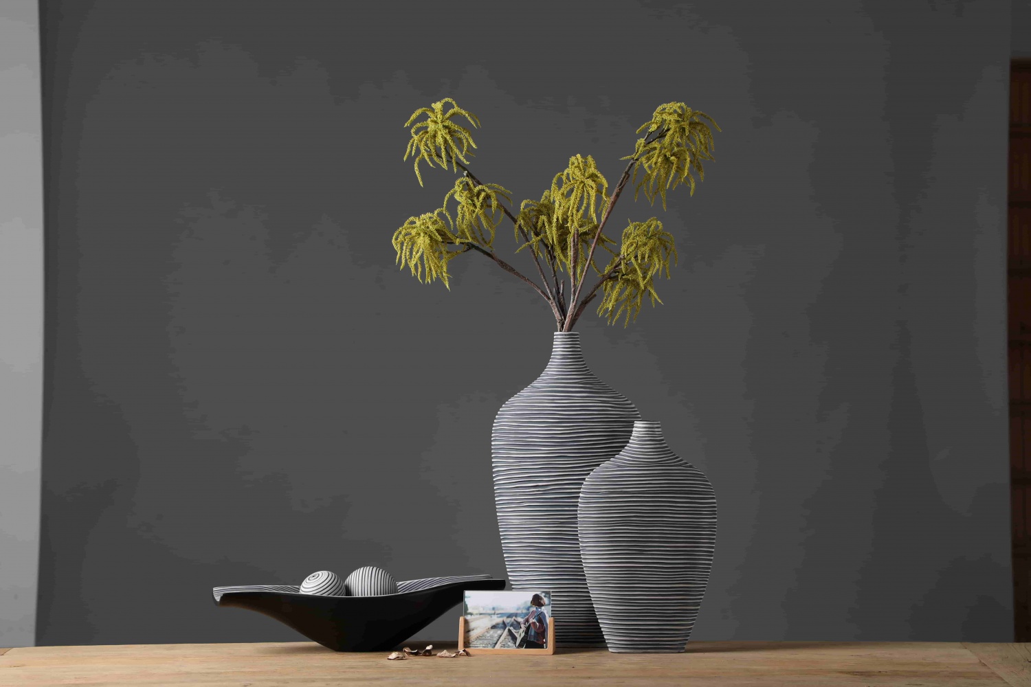 Unique environmental protection home decor ceramic resin vase nordic decorative flower vase for home decor