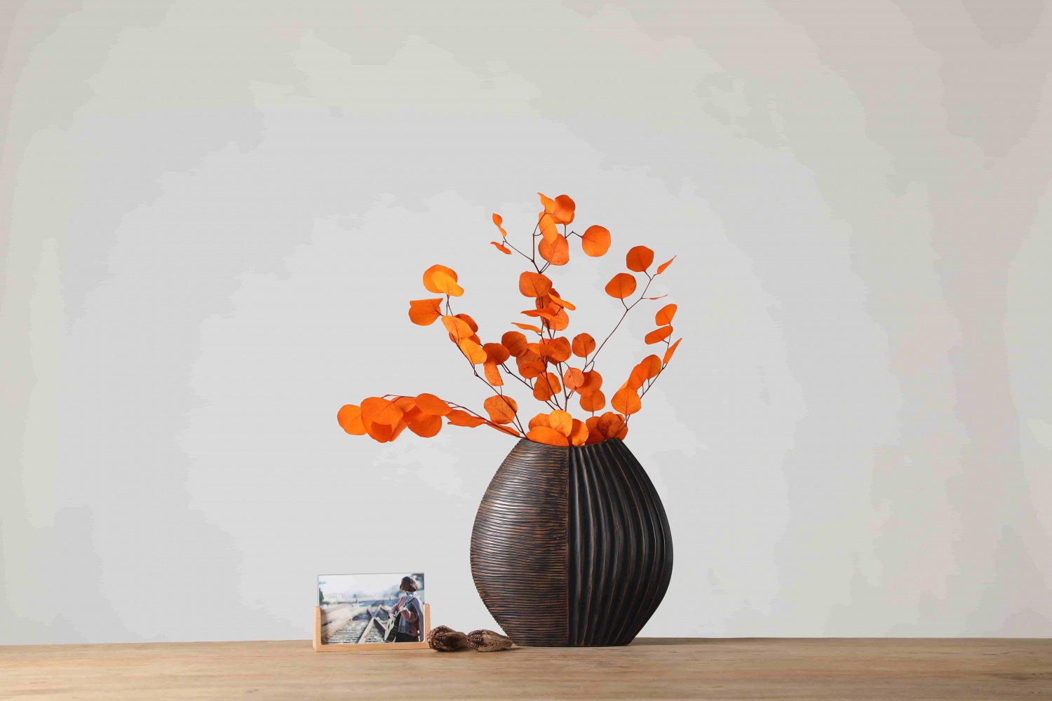 Modern minimalist art decoration resin craft table top black vase resin flower vase for home decor