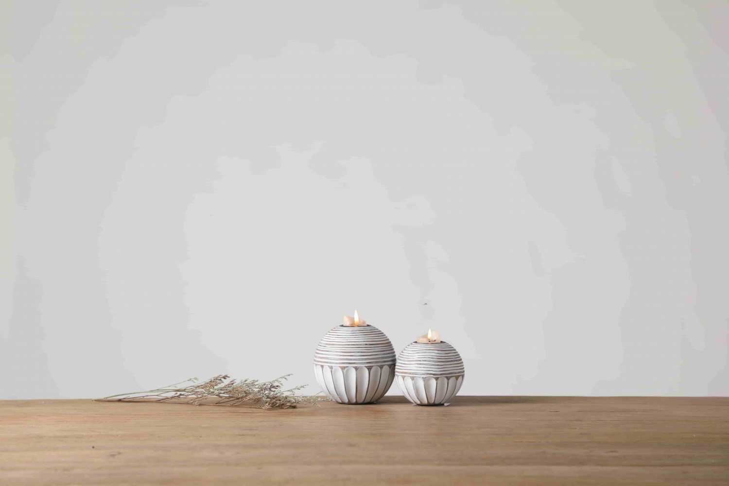 Home decor light brown white wood resin candle holders minimalist decor handmade candlesticks for coffee table decor