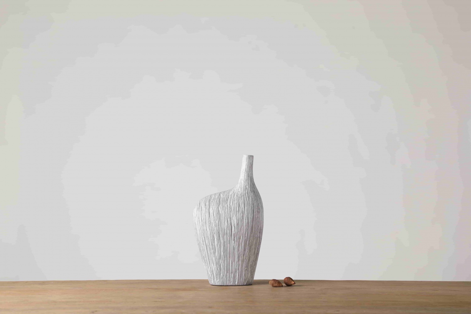 Creative Modern Living Room Vase Ornament Home Desktop Decoration Resin Crafts White Flower Vase