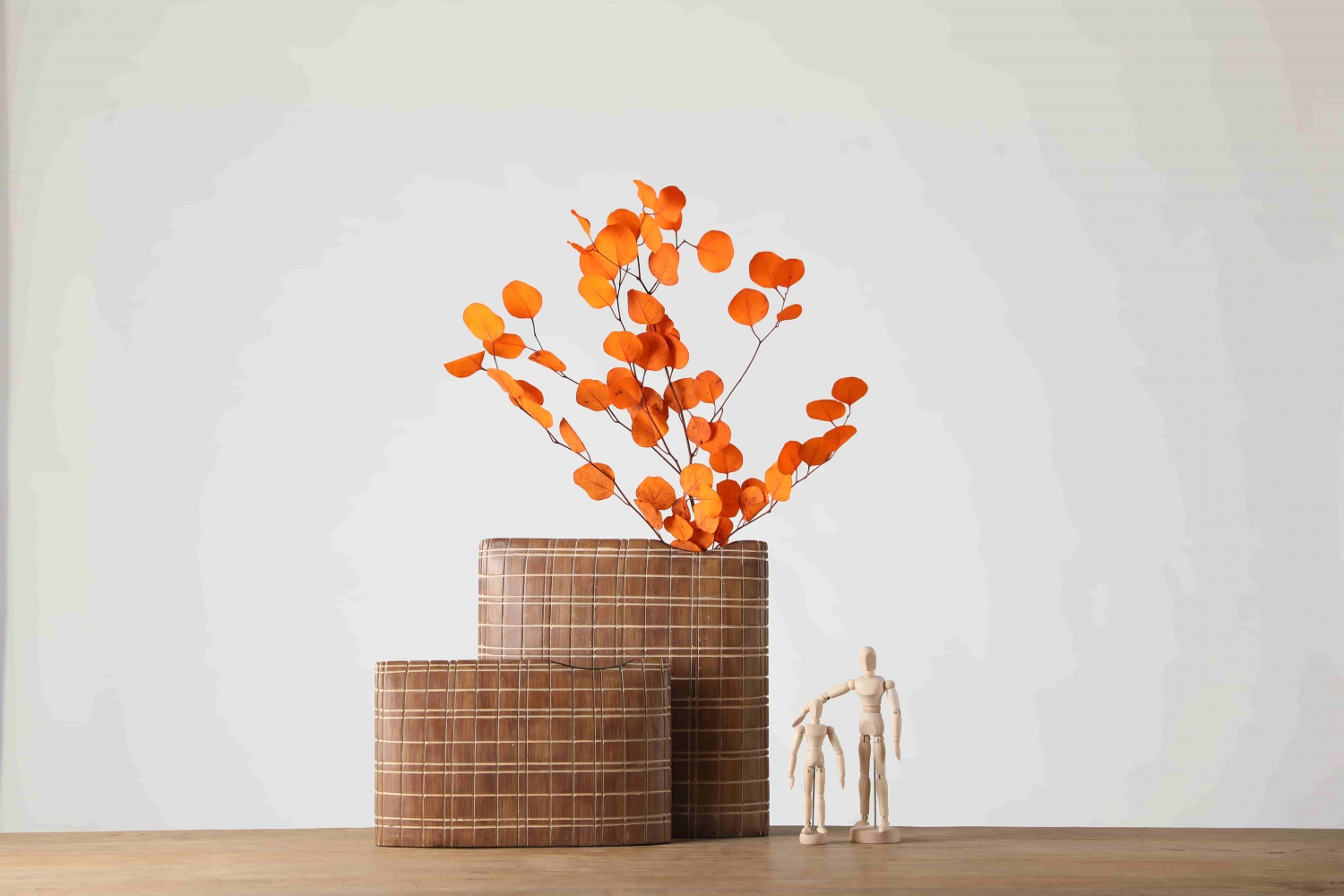 Modern Nordic Home Decoration Ornaments Resin Tabletop Vases Home Decoration Resin Flower Vase