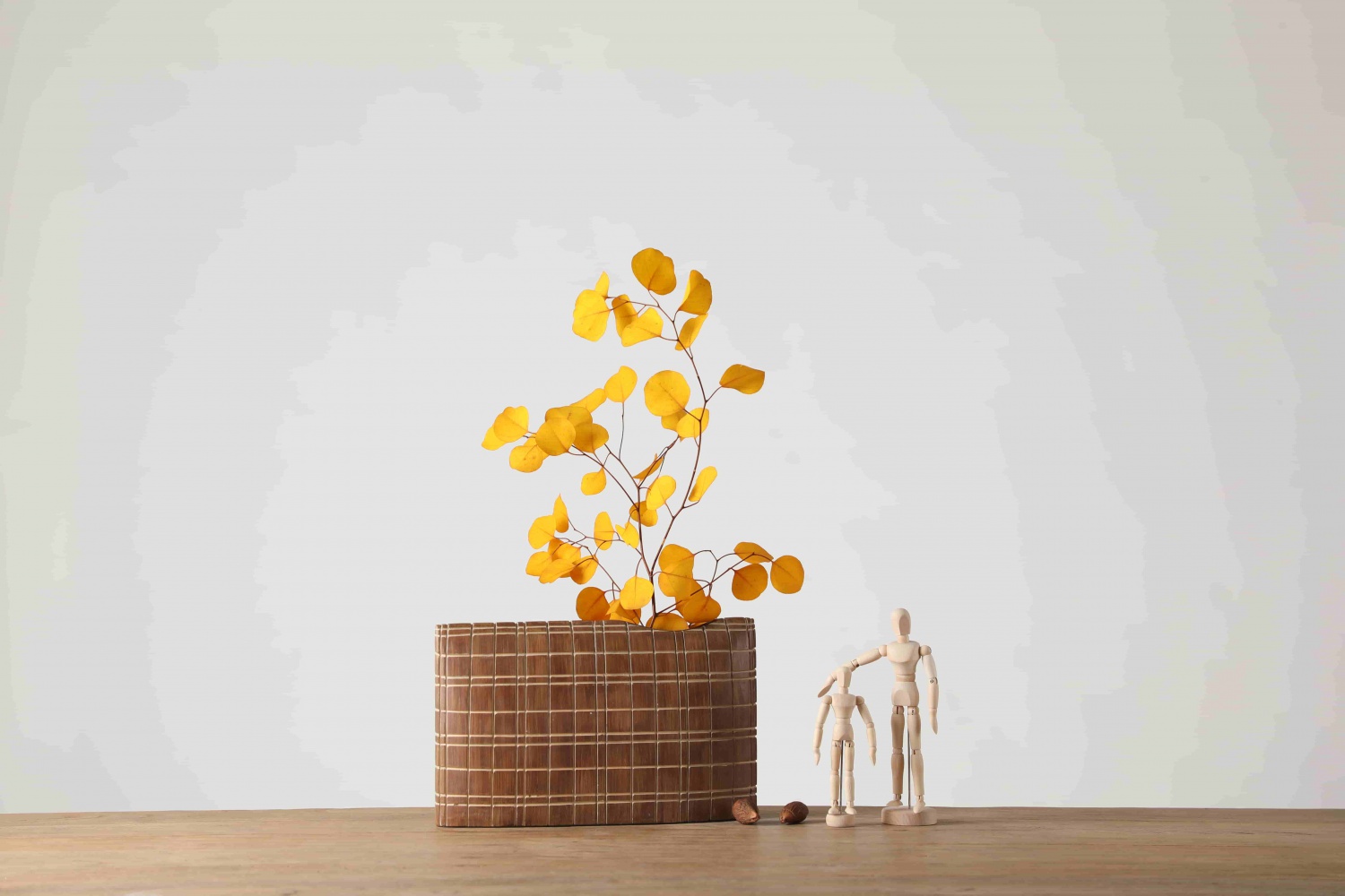 Modern Nordic Home Decoration Ornaments Resin Tabletop Vases Home Decoration Resin Flower Vase