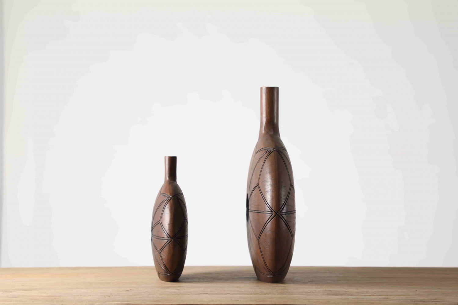 Wholesale resin craft minimalist home decor handmade resin vase nordic flower vase for home office decor