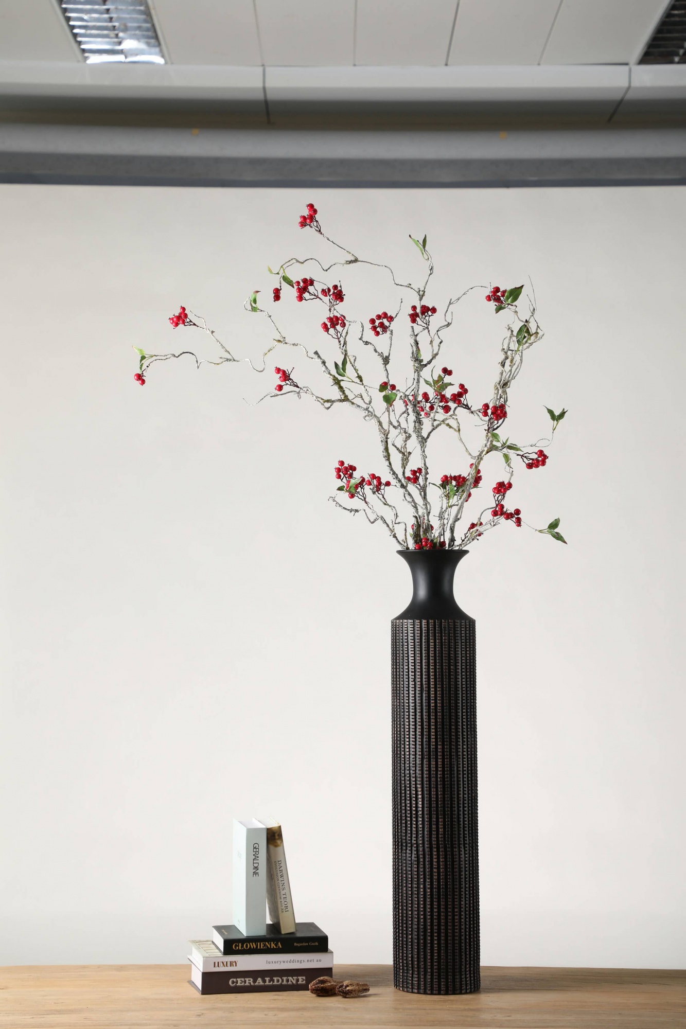 New Trend Modern Living Room Vase Decor Resin Craft Ornament Home Decor Flower Tall Vase