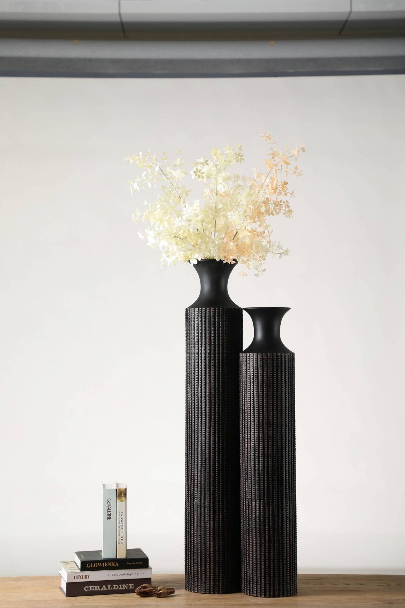 New Trend Modern Living Room Vase Decor Resin Craft Ornament Home Decor Flower Tall Vase