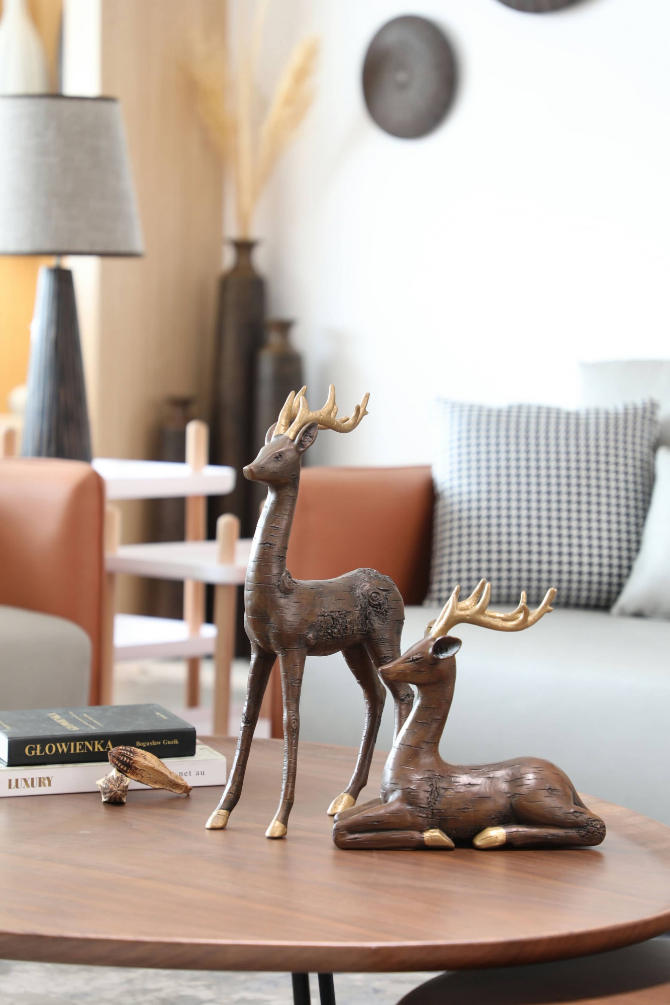 Wholesale Nordic Suit Home Decoration Accessories Resin Animal Sculptural Tabletop Statue Nordic Ornaments Home Decor