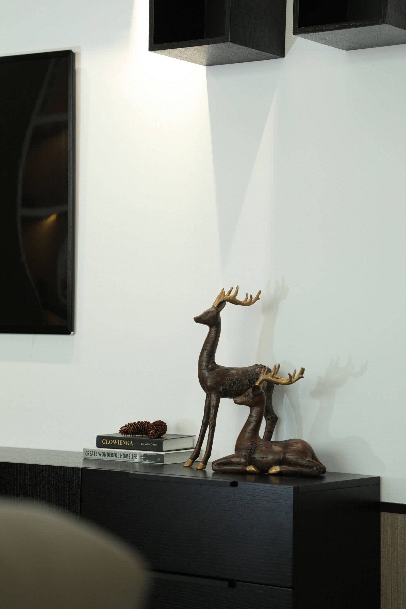 Wholesale Nordic Suit Home Decoration Accessories Resin Animal Sculptural Tabletop Statue Nordic Ornaments Home Decor