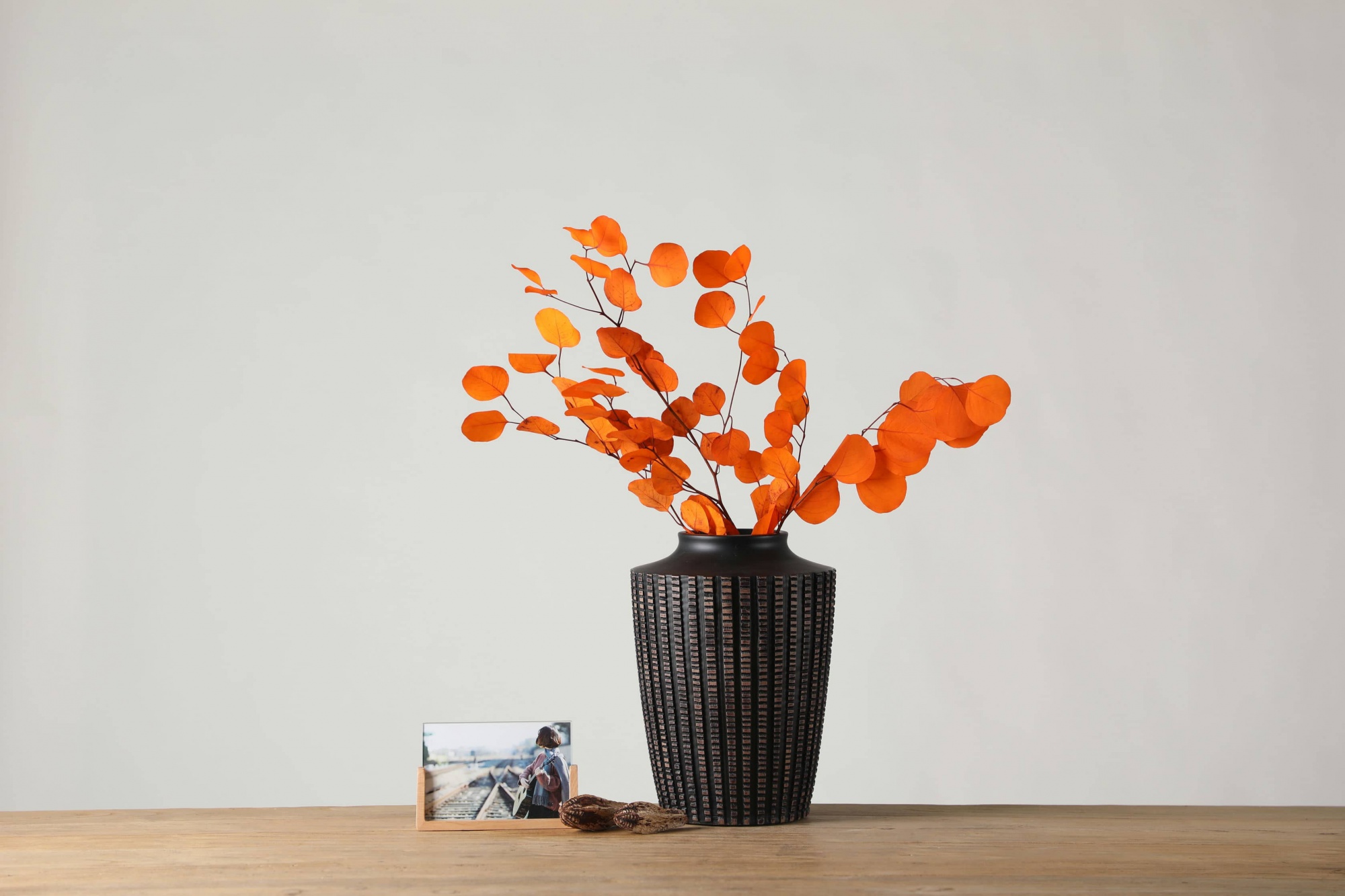 Minimalist Living Room Decoration Nordic Black Table Top Vase Resin Craft Home Decor Art Vase