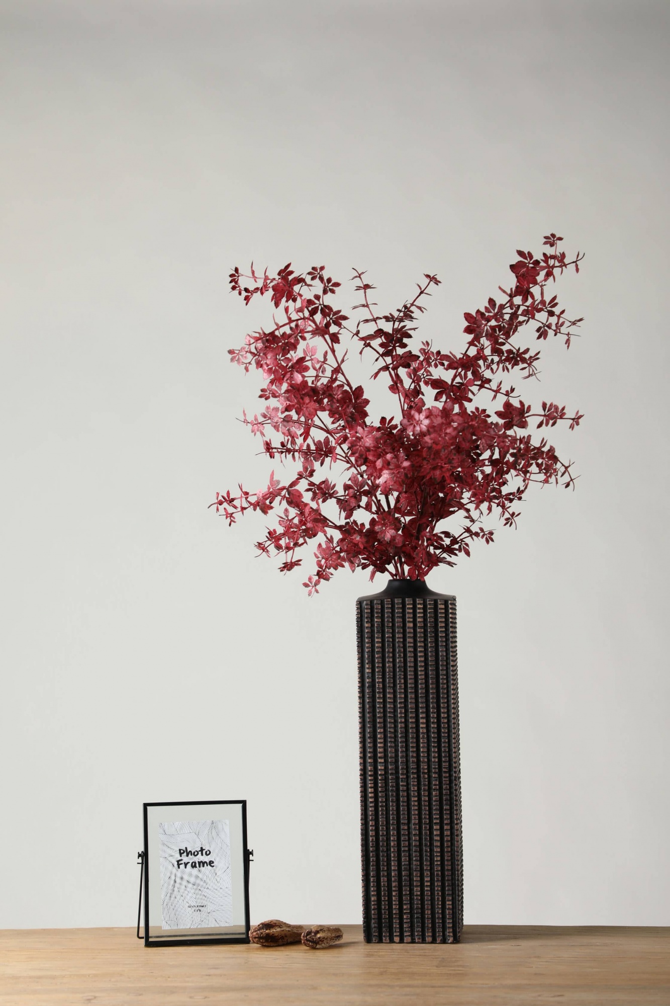 Wholesale Handmade Nordic Black Resin Flower Vase Home Accessories Ornaments Resin Art Decor Flower Vase Home Art Resin Vase