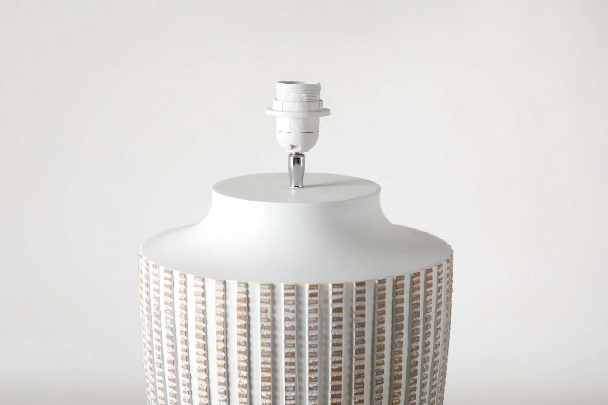 Nordic style imitation metal style copper tooth pattern table lamp
