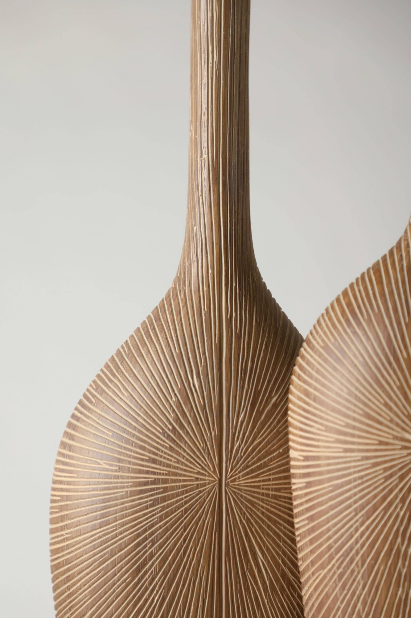 Imitation African woodcut art style resin craft vase