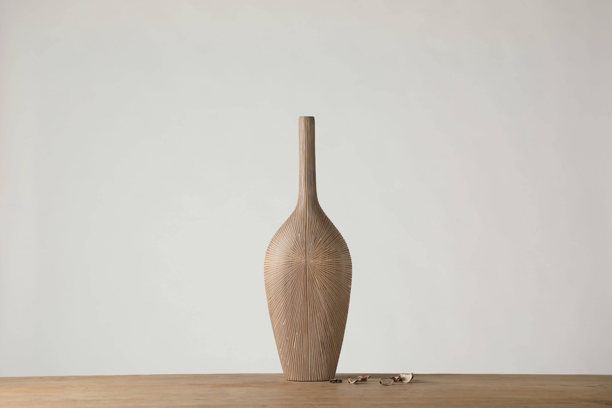 Imitation African woodcut art style resin craft vase