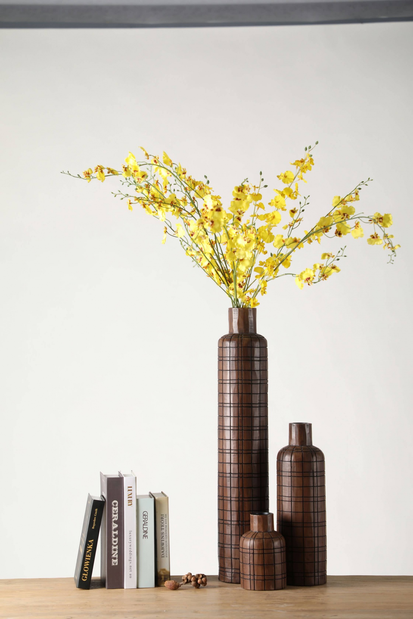 Modern Nordic Resin Art Flower Arrangement Vase Home Decoration Retro Tall Flower Vase For Living Room Decor