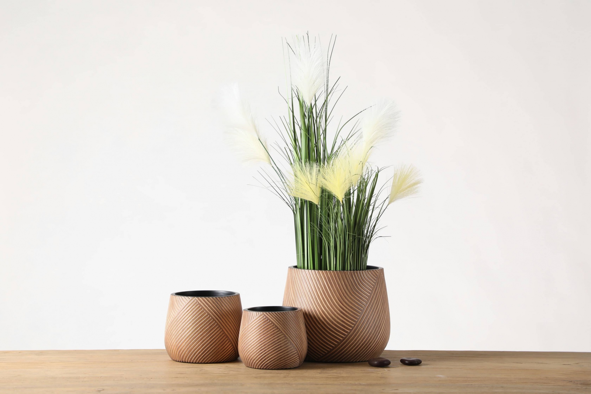 Factory Direct Large Size Resin Garden Planter Big Flower Pots Home Garden Balcony Decoration Flower Pots