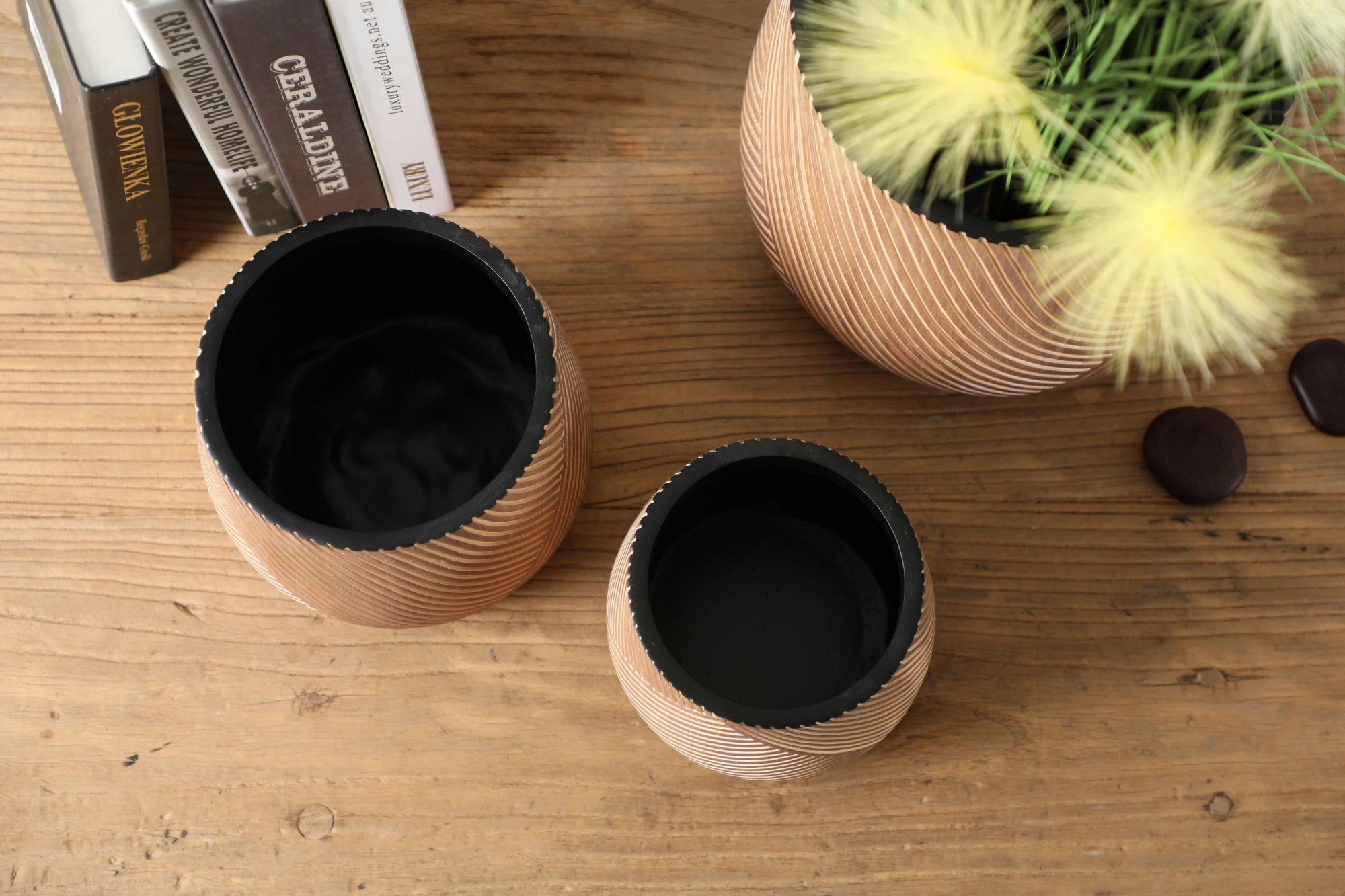 Factory Direct Large Size Resin Garden Planter Big Flower Pots Home Garden Balcony Decoration Flower Pots