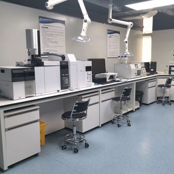 Standard laboratory with three Inspection classes