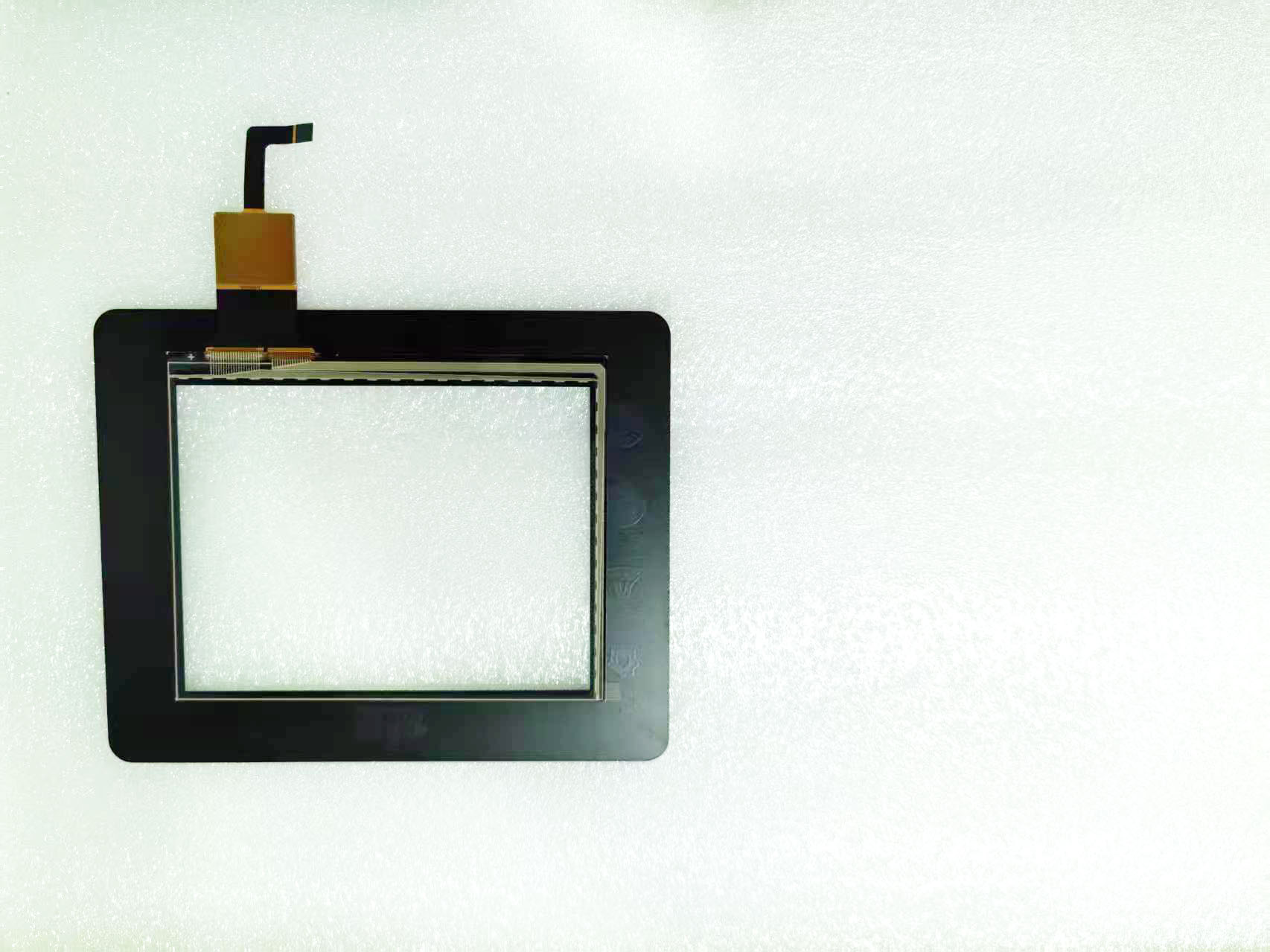 5.6-INCH-CUSTOMIZED-TOUCH-SCREEN-WITH-LOGO