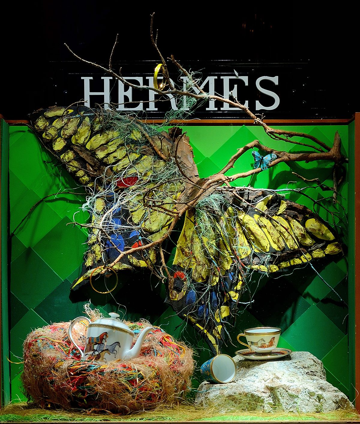 2014 Hermès Window Display Design