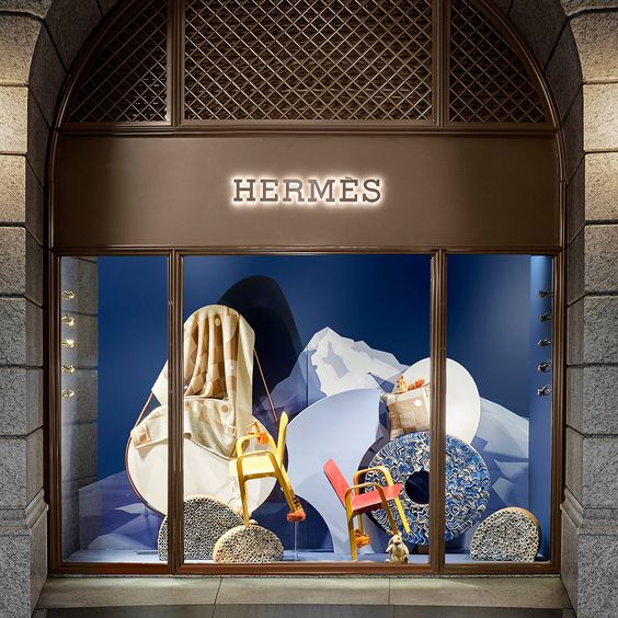 2016 Hermès Window Display Design
