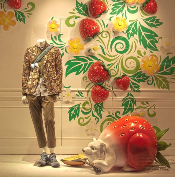 Recommended Strawberry Element Girl Desire Showcase Design Inspiration
