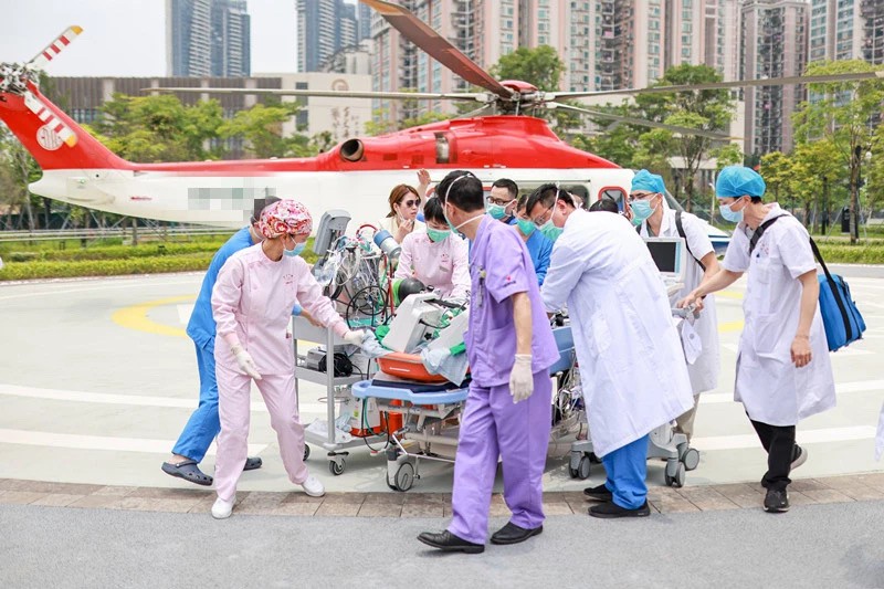 肺动脉高压致心脏衰竭，启用ECMO+IABP紧急航空转运至国家呼吸医学中心